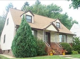 642 Lucy Ave, Teaneck, NJ 07666