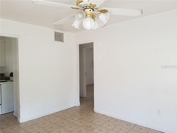 4th image of 3223 18th Ave S