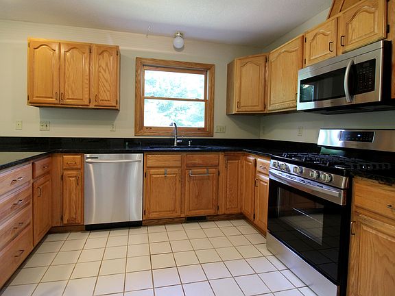 5th image of 178 Jacaranda Dr