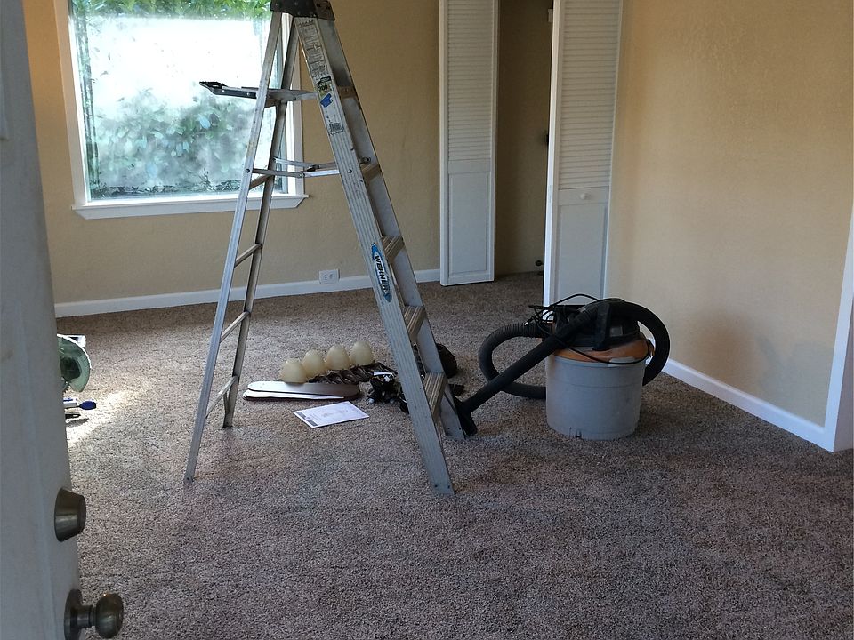 1st image of 829 Cogean Ave