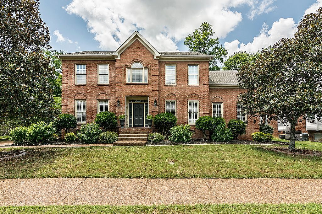 1015 Mansker Farms Blvd, Hendersonville, TN 37075 Zillow