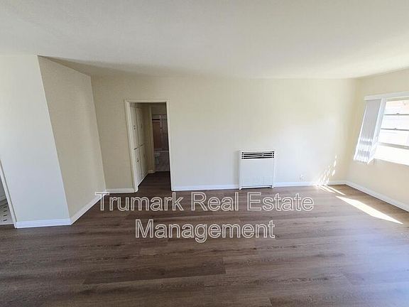 5th image of 919 N Glendale Ave #4