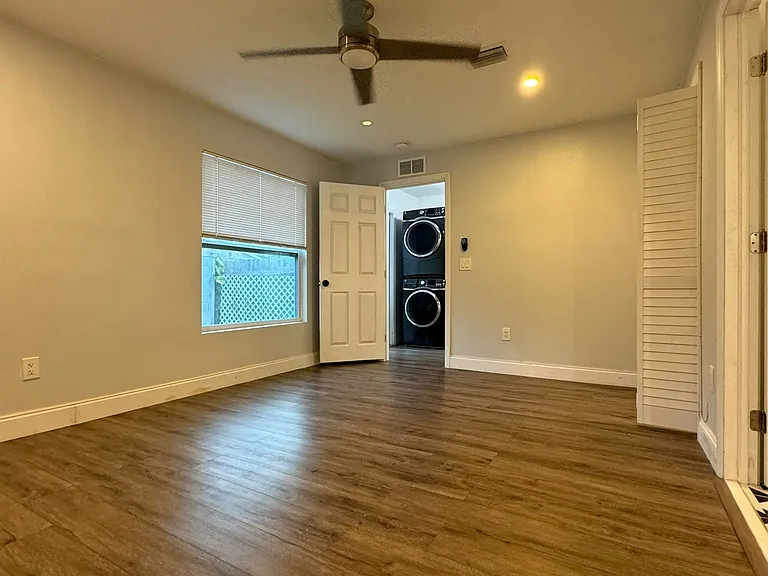 Master bdrm
