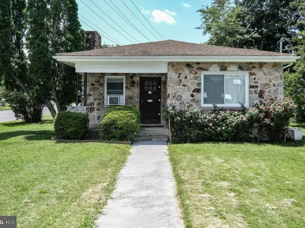 715 Ross Ave, Front Royal, VA 22630