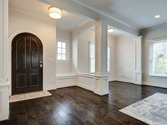 4th image of 4786 McGill Ct