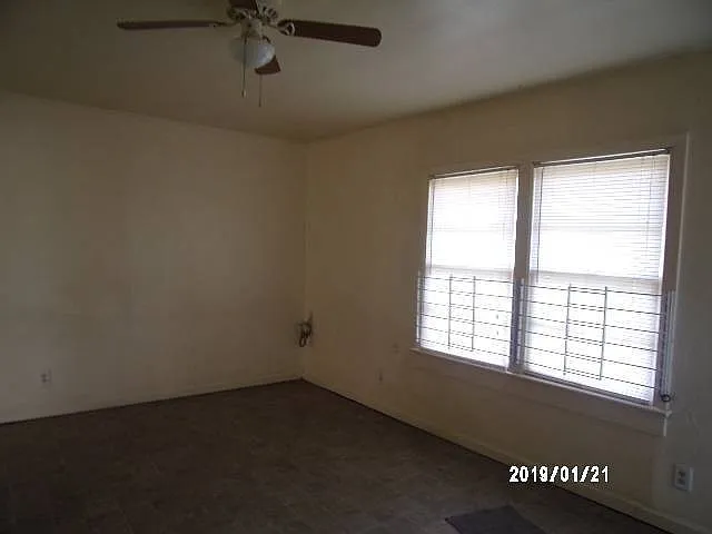 1419 Clanton St — Photo 8