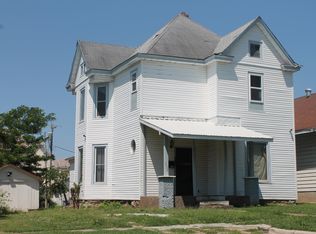 502 7th St, Monett, MO 65708