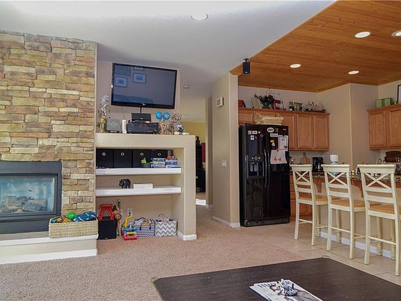 2nd image of 412 Wagon Wheel Way