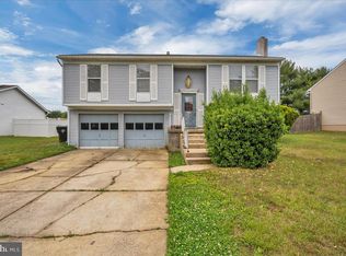 11 Decatur Ln, Sicklerville, NJ 08081