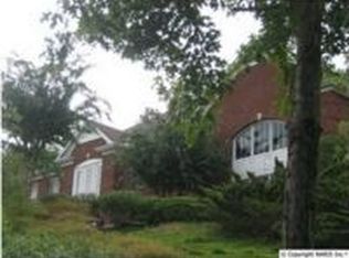 185 Greenbriar Rd, Gadsden, AL 35901