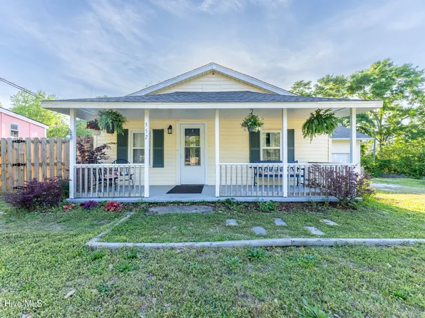 552 Tar Landing Road, Holly Ridge, NC 28445