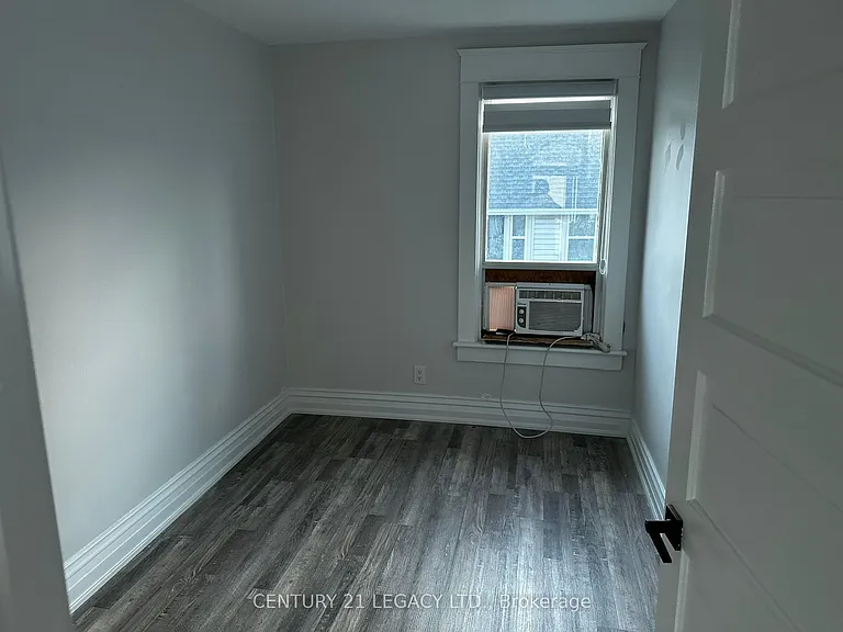 6251 Ker St E — Photo 12