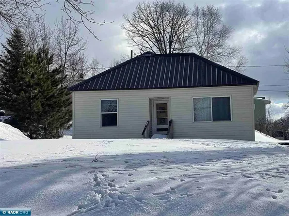 1006 18th St N, Virginia, MN 55792