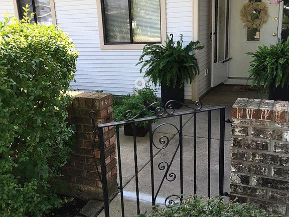 3rd image of 1101 Cranbrook Dr