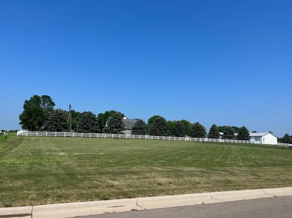 809 Oklahoma Ave S, Adrian, MN 56110