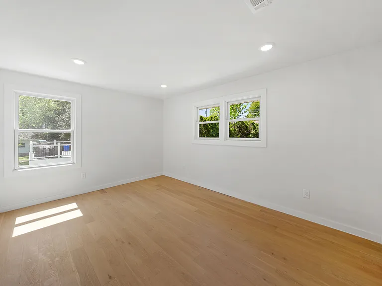 3 Meadow Rd #2 — Photo 10