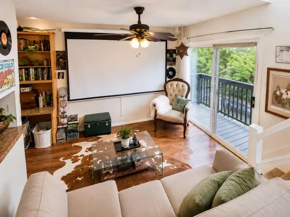 912 W 22nd 1/2 St #F, Austin, TX 78705