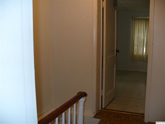 Home for Sale in Quincy, IL $32,000