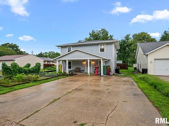 3rd image of 119 E Woodland Ave
