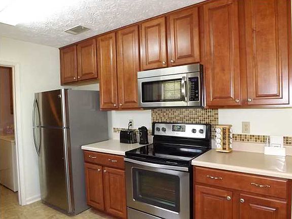 4th image of 7701 Copperfield Dr