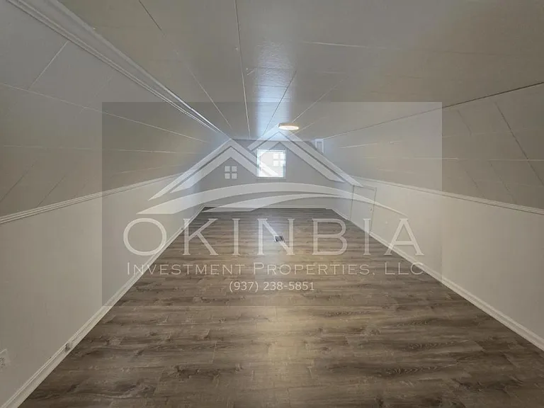 2815 Oxford Ave — Photo 18