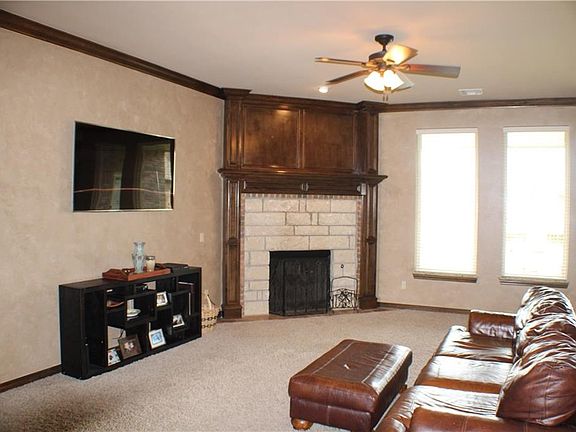 4th image of 4713 SW 126th Pl