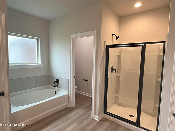 5th image of 315 Mulholland Ln