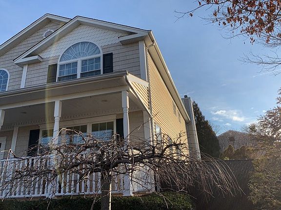 3rd image of 24 Stymus Ave