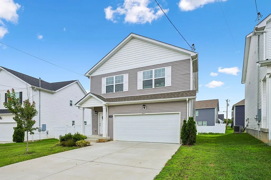 3 bed, 2.5 bath, 1669 sqft, $2,350 — Photo 3