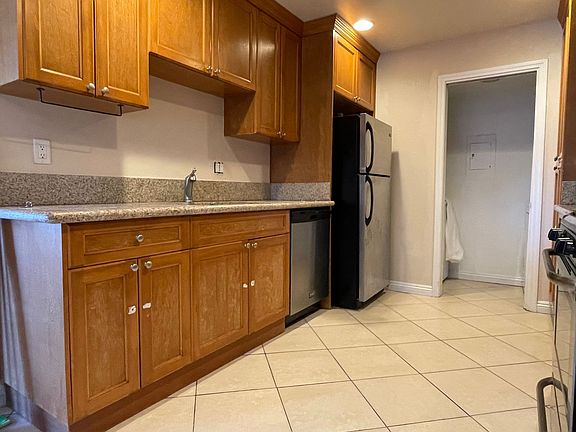 4th image of 4270 Casa Buena Way Unit 160