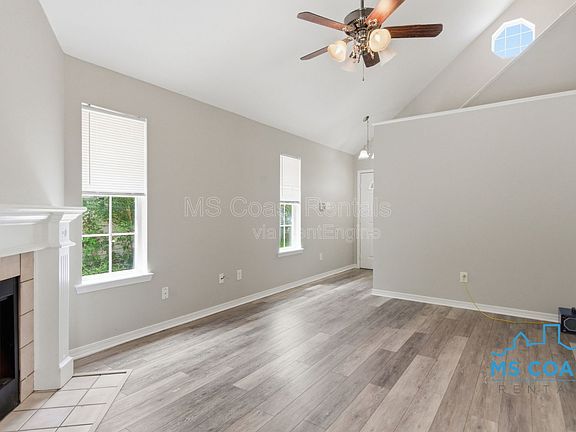 5th image of 11136 Windsor Hill Dr