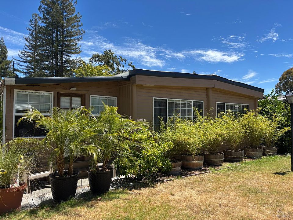 1st image of 313 San Sebastian Way