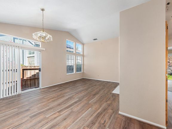5th image of 944 Bauman Court