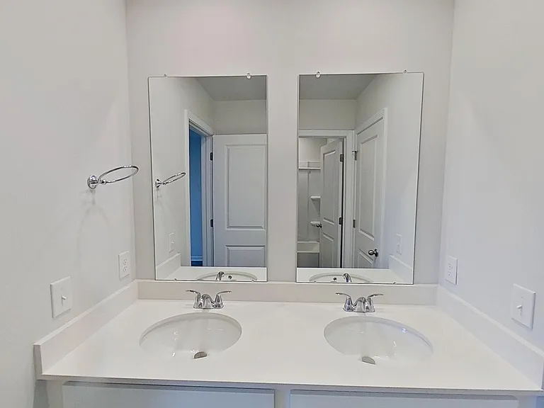 1095 Hanson Dr — Photo 26