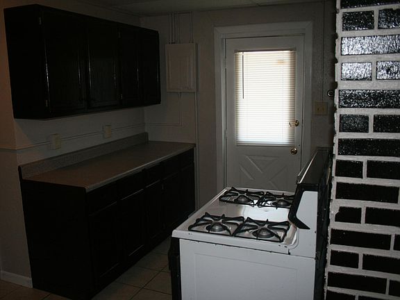2nd image of 2240 Grand Ave #A