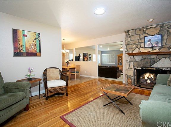 4th image of 7888 Camellia Dr