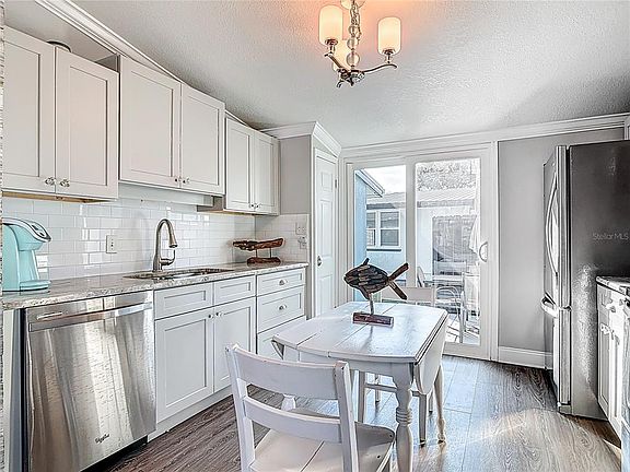 2nd image of 85 HEATHER POINT COURT #850