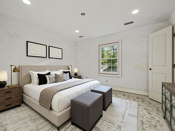5th image of 8700 Cliff Top Ct