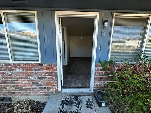 202 E 15th Ave #6 Photo 1