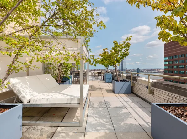 99 John Street image 13 of 19