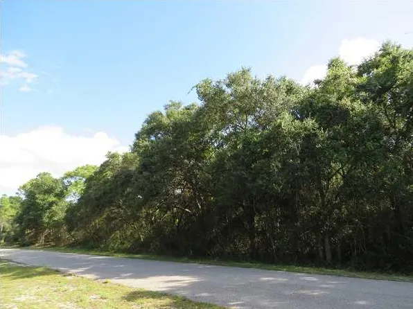 147 Hinton St, Carrabelle, FL 32322