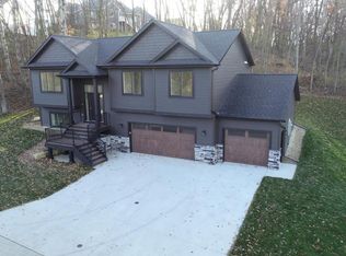 2153 Ponderosa Pl SW, Rochester, MN 55902