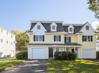 6 Victoria Gdn #A, Framingham, MA 01701