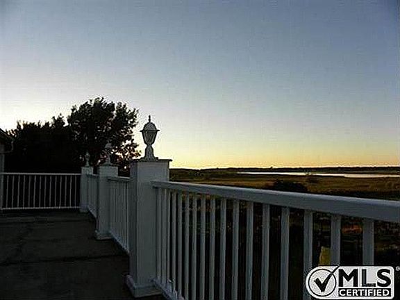5th image of 4408 Lakeside Dr