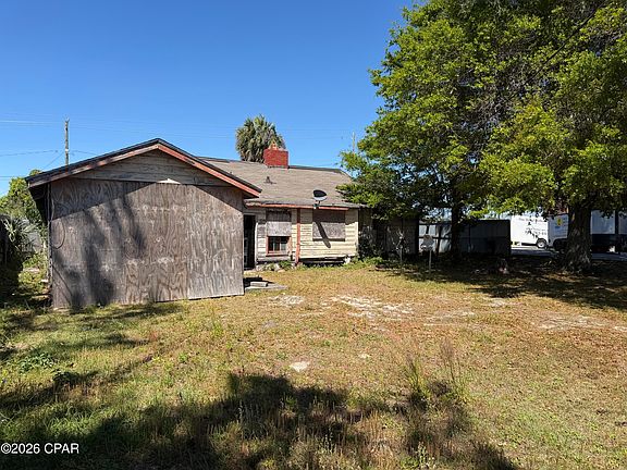 5th image of 422 N Macarthur Ave
