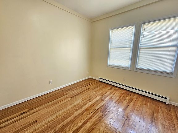3rd image of 304 Avenue C APT 1