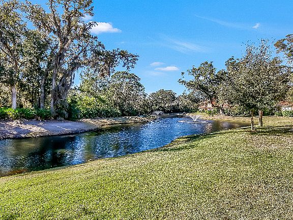 2nd image of 95105 Elderberry Ln