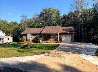 3322 23rd St NE, Hickory, NC 28601