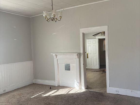 2nd image of 1117 Toms St