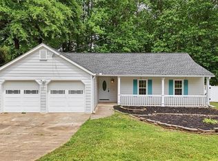 847 Riverstone Ln, Woodstock, GA 30188